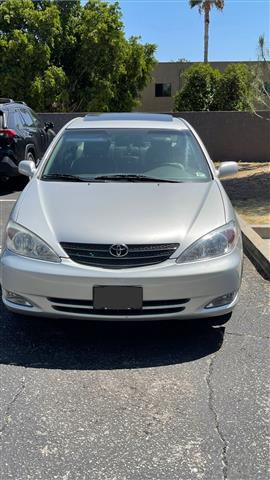 $4600 : 2004 Toyota Camry XLE Senda 4D image 1