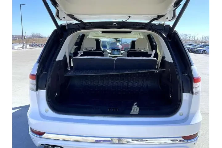 $26550 : Lincoln Aviator 2020 AWD Bla image 9