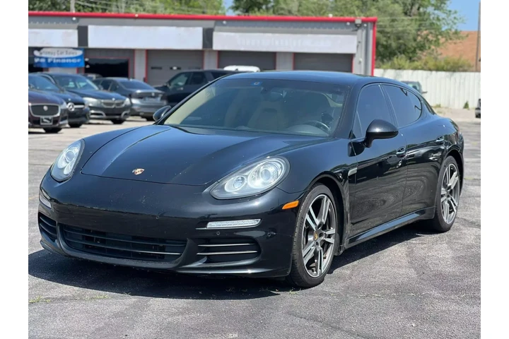 2015 PORSCHE PANAMERA 4 SEDAN image 9