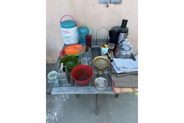 $1 : Gran venta de garage/nov. 08, image 9