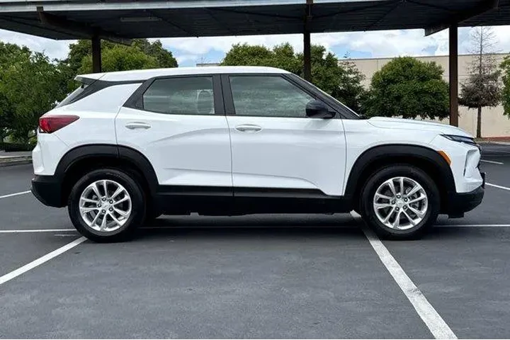 $21375 : Chevrolet Trailblazer 2025 L image 10