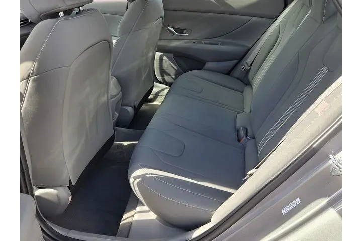 $18975 : Hyundai ELANTRA 2024 SEL 4dr image 10