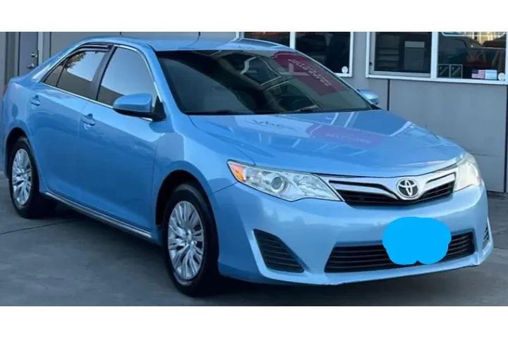 $2800 : Toyota Camry 2012 image 1