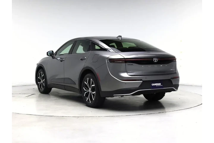 $39998 : Toyota Crown 2023 AWD Limite image 2