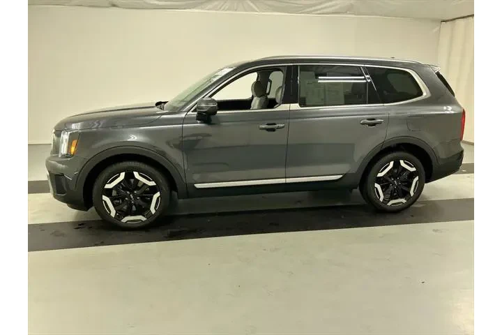 $34098 : Kia Telluride 2023 AWD S 4dr image 6