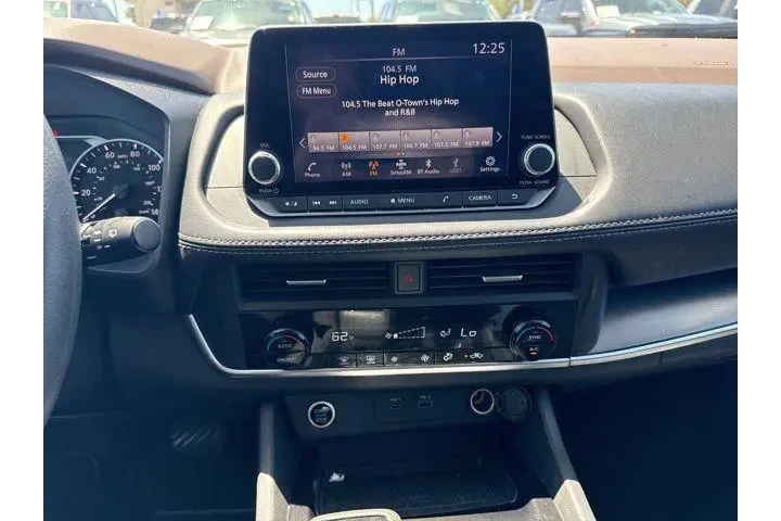 $33994 : Nissan Armada 2024 4x4 SV 4d image 9