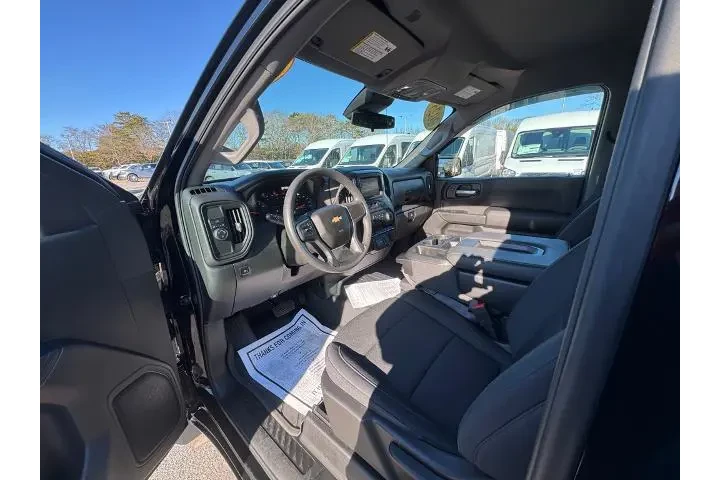 $32700 : Chevrolet Silverado 1500 202 image 9