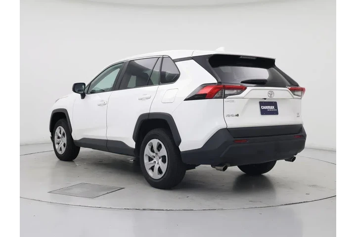 $26998 : Toyota RAV4 2024 AWD LE 4dr image 2