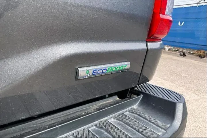 $35038 : Ford F-150 2023 4x2 XL 4dr S image 9