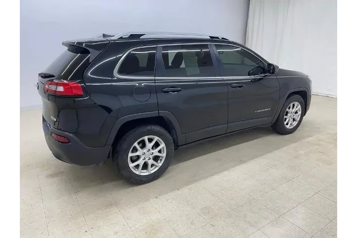 $10988 : Jeep Cherokee 2016 Latitude image 6