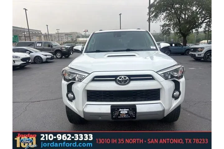 $25925 : Toyota 4Runner 2020 4x4 SR5 image 2