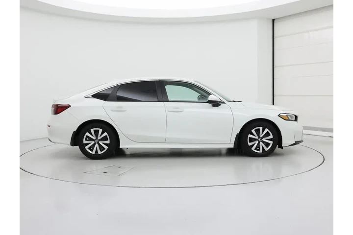 $25998 : Honda Civic 2025 LX 4dr Seda image 7