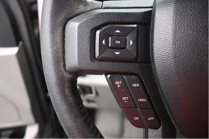 $20730 : Ford F-150 2018 4x4 XLT 4dr image 7
