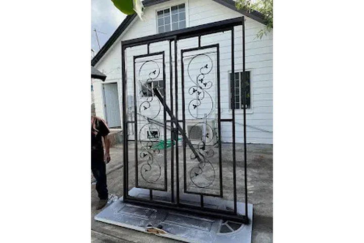 SON&FATHERS IRON WORK image 9