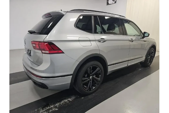 $23690 : Volkswagen Tiguan 2023 SE R- image 4