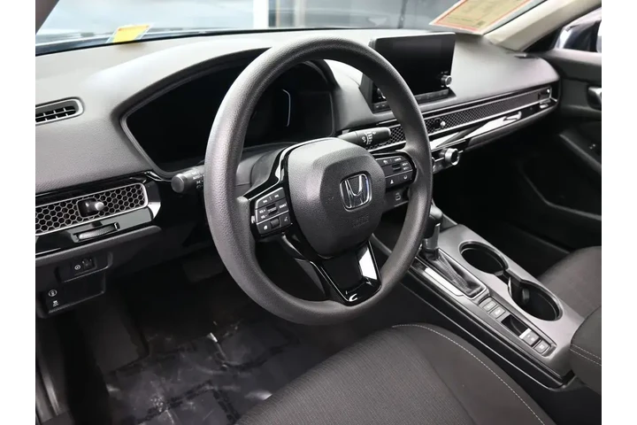 $22991 : Honda Civic 2024 LX 4dr Seda image 10
