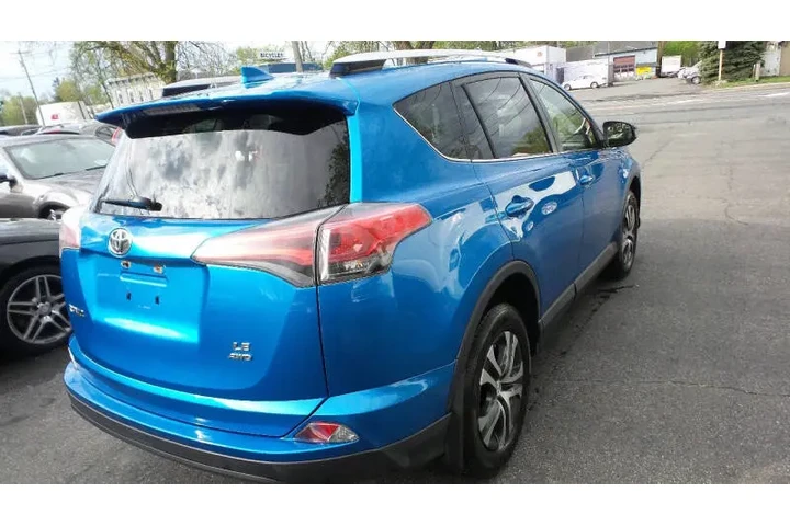 $15500 : 2016 RAV4 LE image 6
