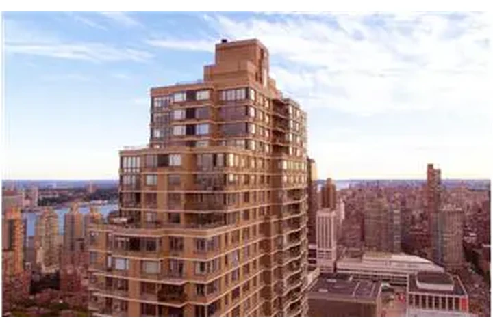 $4600 : Rental property with 1 bedro image 1