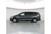 $25998 : Chrysler Pacifica 2023 Touri thumbnail