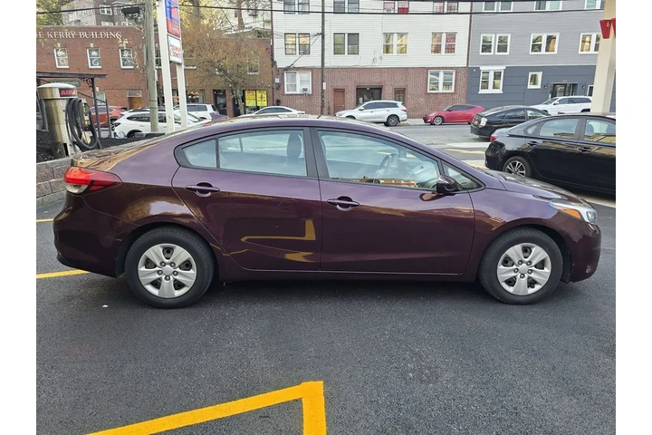 $10995 : 2018 Forte LX image 6
