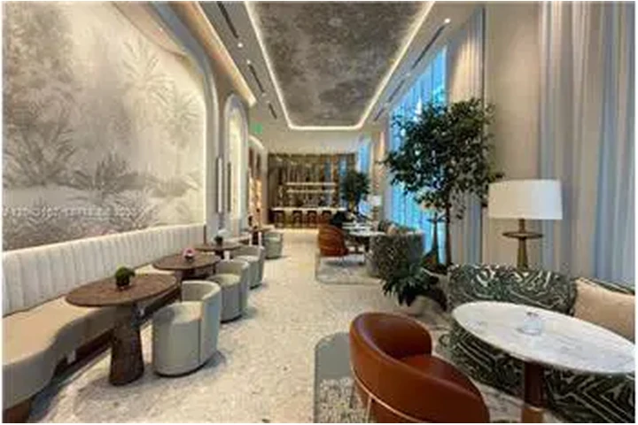 $5500 : Rental property with 1 bedro image 4