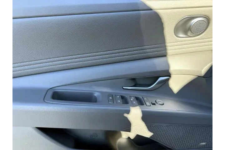 $18999 : Hyundai ELANTRA 2023 SEL 4dr image 8