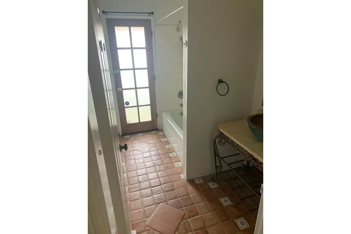 $1275 : 3 Recamaras 2 Baños image 4