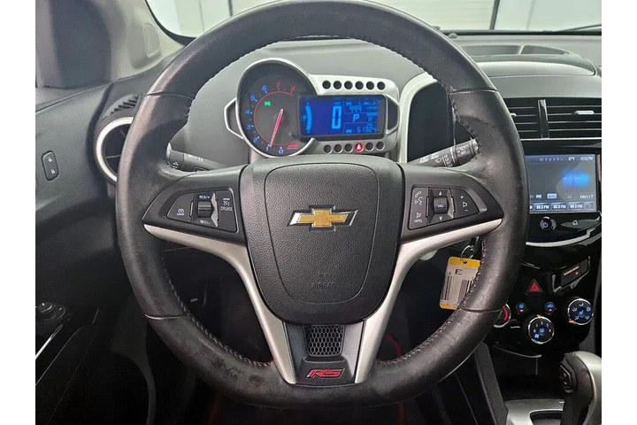 $12998 : Chevrolet Sonic 2015 RS Auto image 10