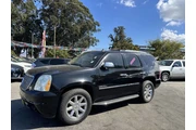 $13999 : 2010 GMC Yukon Denali thumbnail