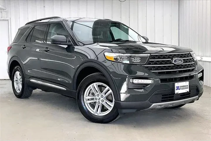 $32990 : Ford Explorer 2023 AWD XLT 4 image 1