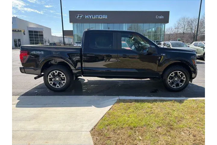 $39905 : Ford F-150 2024 4x4 STX 4dr image 9