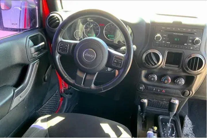 $18499 : Jeep Wrangler JK 2018 4x4 Sp image 5