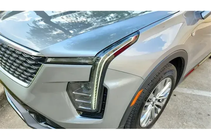 $33697 : Cadillac XT4 2025 Premium Lu image 10