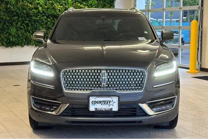 $24985 : Lincoln Nautilus 2019 AWD Re image 9