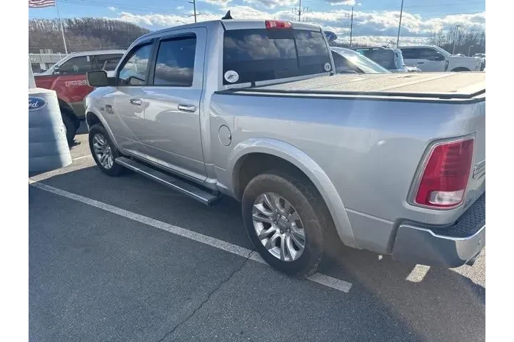 $24863 : Ram 1500 2017 4x4 Laramie Li image 3