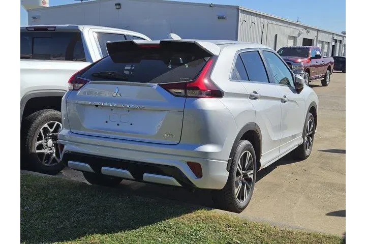 $26885 : Mitsubishi Eclipse Cross 202 image 3