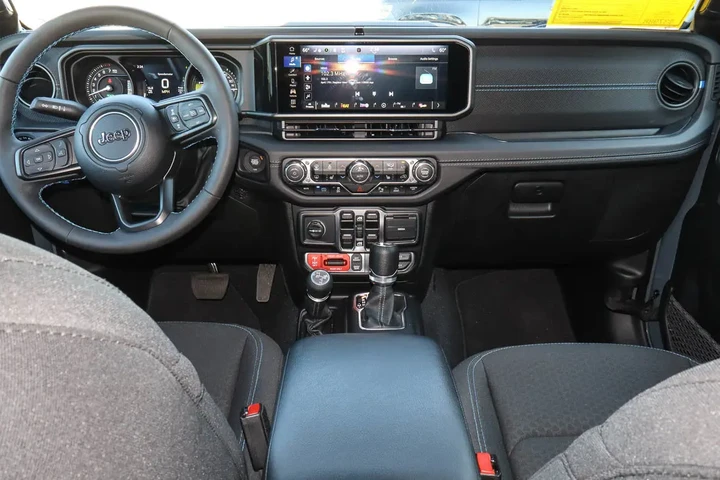 $37988 : 2025 Wrangler 4xe Rubicon 4x4 image 10