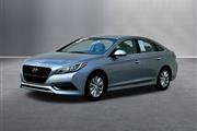 $13749 : 2016 Sonata Hybrid SE thumbnail