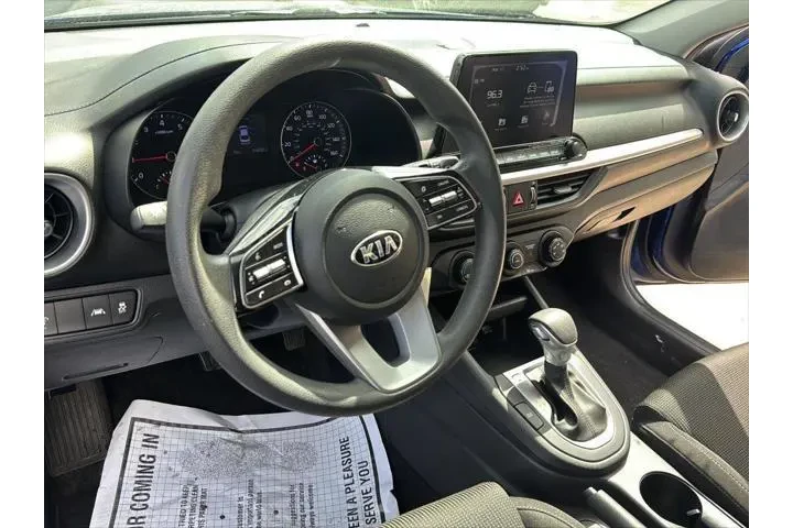 $12495 : Kia Forte 2020 FE 4dr Sedan image 7