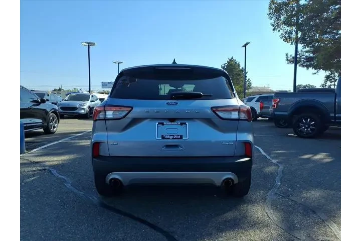 $21580 : Ford Escape 2022 AWD SE 4dr image 7