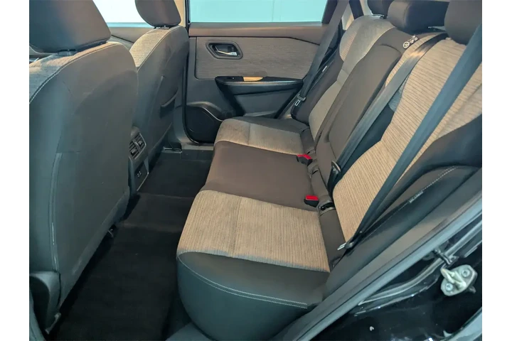 $20797 : Nissan Rogue 2023 SV 4dr Cro image 9