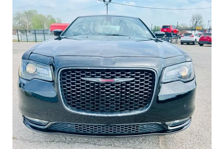 $22995 : 2021 300 S V6 RWD image 2