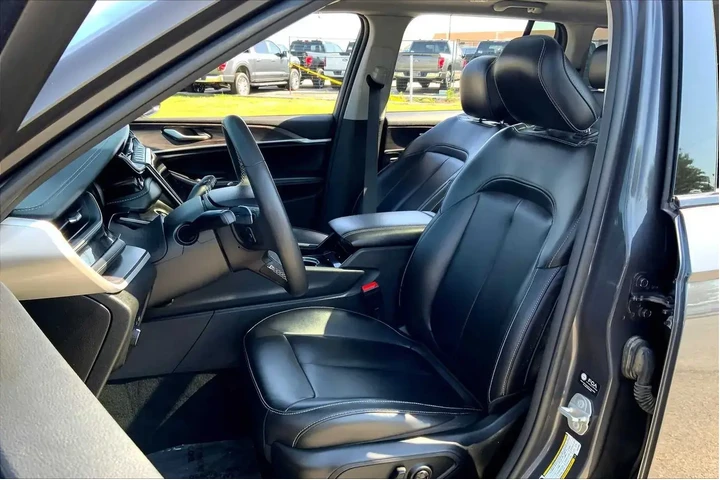 $33255 : Jeep Grand Cherokee 2023 4x4 image 7