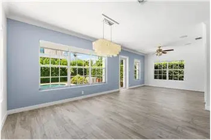 $8500 : Rental property with 3 bedro image 8