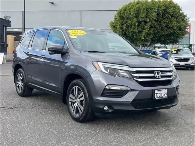 2017 Honda Pilot EX-L image 2