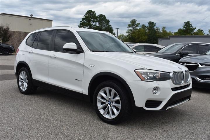 2016 BMW X3 xDrive28i image 2