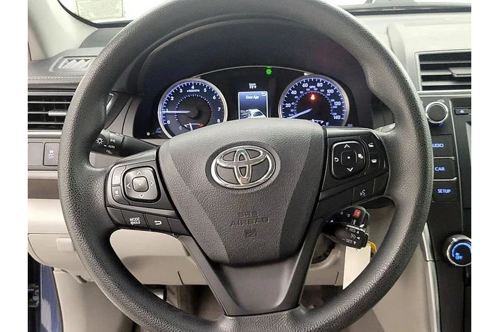 $17998 : Toyota Camry 2017 LE 4dr Sed image 10