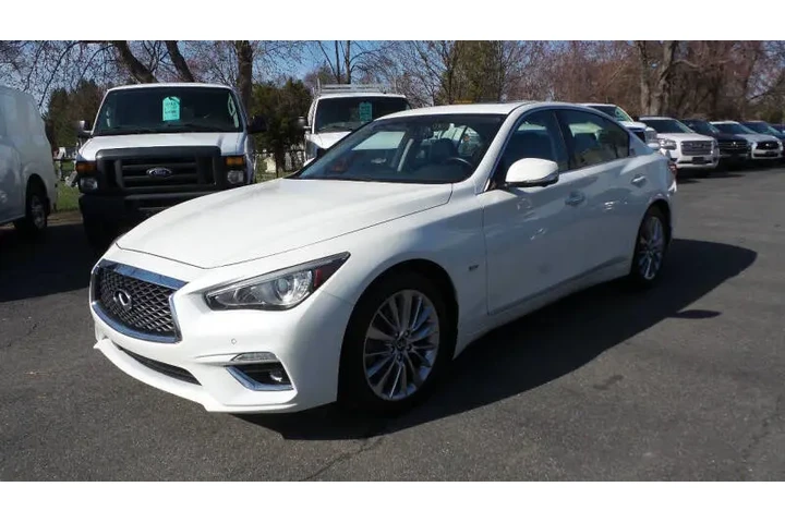 $19900 : 2020 Q50 3.0T Luxe image 2