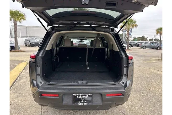 $23800 : Nissan Pathfinder 2022 SV 4d image 6