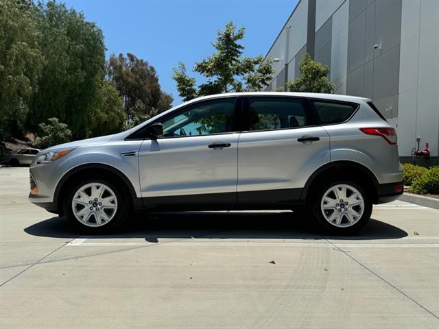 2014 Escape S FWD image 3